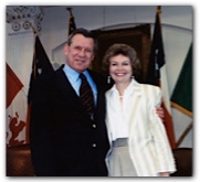 Bill Hobby and Chief of Staff Saralee Tiede at the rostrum, 1990. Photograph courtesy Senate Media Services. 